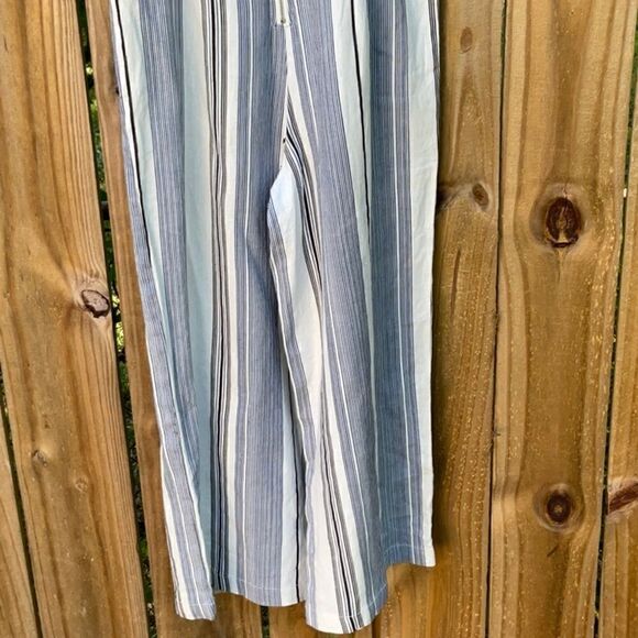 Take 50% OFF- Forever21 Striped Tie Front Jumpsuit, Size-S - Picture 8 of 9